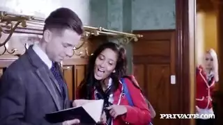 سكس اجنبي ءىءء نيك كس تلميذه مثيره بزب معلم في المدرسة