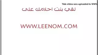 راقصة مصرية كبيرة الصدر يتم تمزيق فرجها بعد العرض
