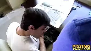 أبو شعر يتحرش بصاحبه و أمتع جنس لواط بين طلاب مدارس شواذ