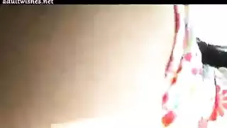 نيك xxx في السيارة: شاب واقف يثبت عاهرة مستعدة