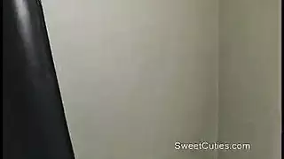 ثنائي محرم: ابنة العم ووالدتها تمارسان الجنس