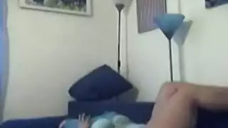 فيديو إباحي: فتاة عربية مثيرة تكشف عن أثدائها النضرة