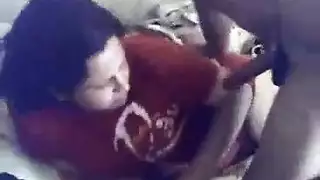 شهوة عائلية: يدخل أخته بقوة وهي بقميص نوم أحمر