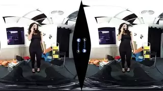 خيال بورنو الواقع الافتراضي: أنيسا كيت تئن بينما الزب الغليظ يكسرها