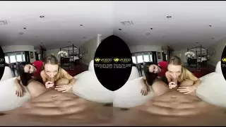 فتيات الوشم في الواقع الافتراضي يعرضن مهبل مبلل وشرج في مشهد إباحي