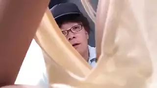 أثاث طبيعية كبيرة مع حلمات حساسة مستعدة للقذف