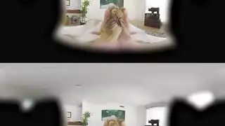 إنزال قضيبي افتراضي: روسية تُدق في فيلم إباحي بالواقع الافتراضي