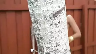 يطلب من امه تعليم النيك