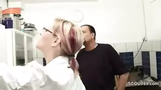 أفلام للكبار قديمة: حفلات جنس جماعية بالطراز القديم