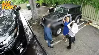 سكسي تعطلت سيارتها