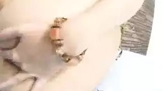 ضعف المتعة: عربيات مثيرات وروسيات شقراء تمارس الجنس بقوة