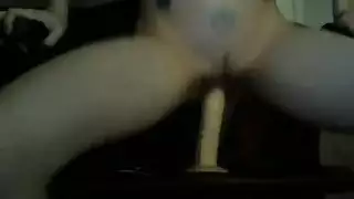 عروسة مصرية مثيرة تأخذ قضيبًا كبيرًا