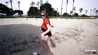 أول علاقة جنسية جماعية للقاصر حديثًا: سائل منوي متعدد على وجهها