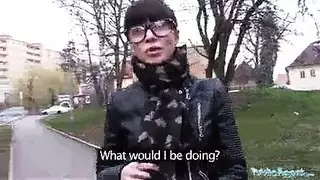 اشترِ طريقك للدخول: مطلوب نقدًا لحرث فرجها المتلهف