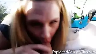 كارينا كابور في أول ظهور إباحي صريح لها