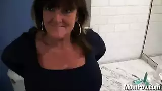 أكثر من 400 صورة إباحية خام: فتحات وعضو ذكري ومشاهد جنسية