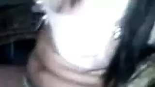 زوجة محجبة مصرية تأخذ قضيب المراهق الصلب في جنس سري