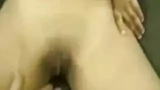 طالبة مصرية ساخنة تمارس الجنس بعنف مع حبيبها