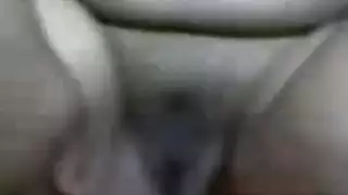 القحبة الشبقية ينك كسها بقوة من قبل رجلها