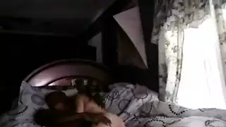 تابو عائلي: ابن الأخ يملأ فرج عمته أمام الكاميرا