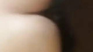 عقاب مثلية: أم سمراء تُقذف بعمق وتُترك تقطر