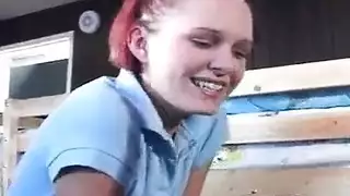 سكس الرضاعة للكبار مع عالمة مغطاة بالسائل المنوي