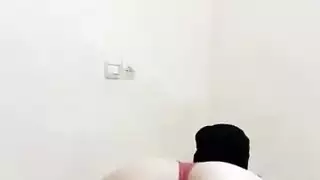 فتاة استراحة الربيع طويل