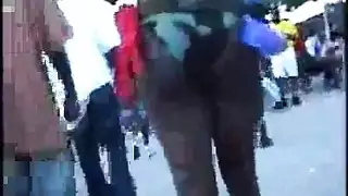 قطار جنس شرجيّ لفتيات ممتلئات بقسوة